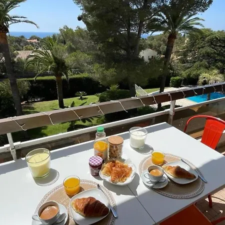 With Pool At 400 Meters From The Sea Διαμέρισμα Saint-Raphaël